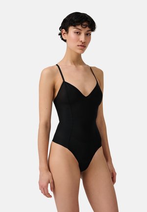 ITEM m6, Body - black