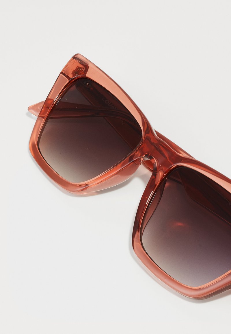 Quay Australia Pink Gradient Rectangle Sunglasses Pink Frame Sunglasses | Trend-Forward Pink Lens Styles – QUAY main image 2