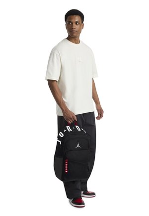 AIR PATROL BACKPACK UNISEX - Tagesrucksack - black