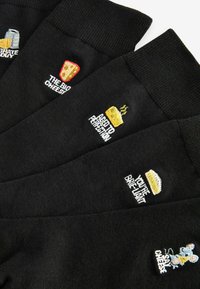 Next EMBROIDERED FIVE PACK - Zoknik - black fathers day cheese