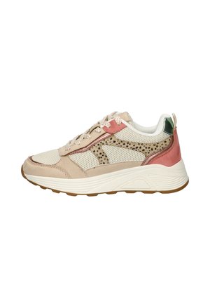 Chaussures de sport beige et crème avec des panneaux en maille, des accents roses et une finition texturée. Caractérisées par une semelle blanche et un système de laçage.