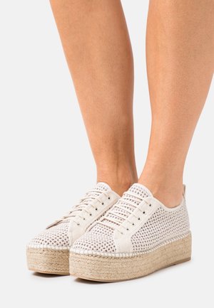 Gaimo Espadrilles - white