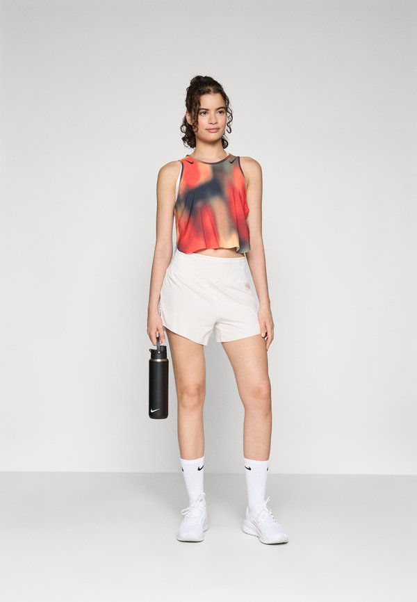 TRAIL  - Sports shorts2