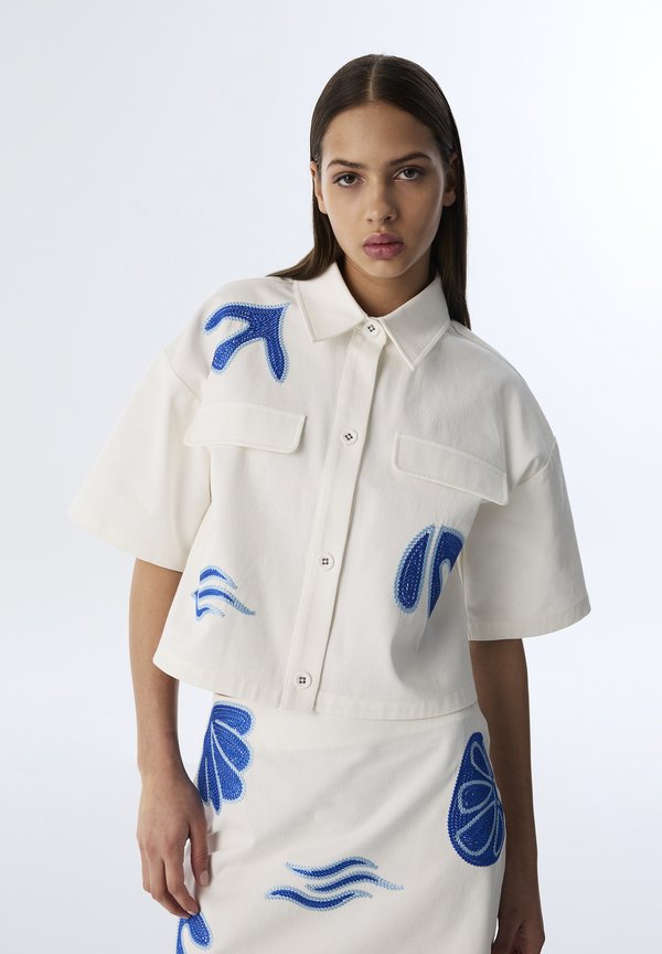 CONTRAST EMBROIDERED  - Leichte Jacke - ecru