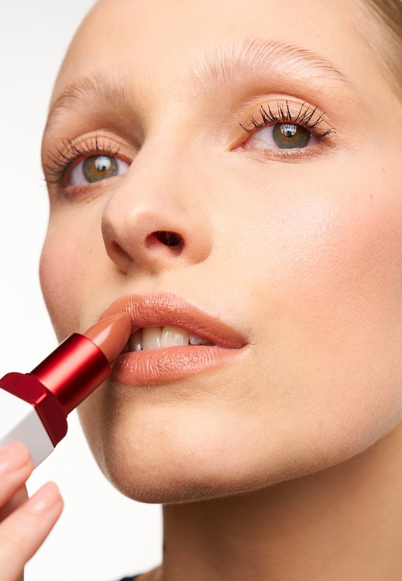 Smashbox BE LEGENDARY PRIME & PLUSH LIPSTICK pomarańczowy
