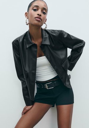 EFFECT WITH POCKETS - Keinonahkatakki - black