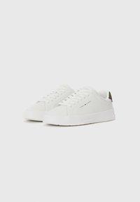 Tommy Hilfiger COURT - Sportbačiai - ecru/army green