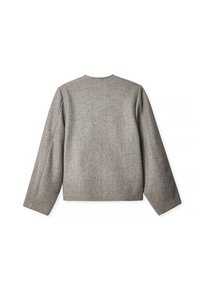 Chaqueta de lana gris con un corte cuadrado, mangas anchas y cuello redondo. La textura parece suave con un sutil patrón moteado en toda la prenda.
