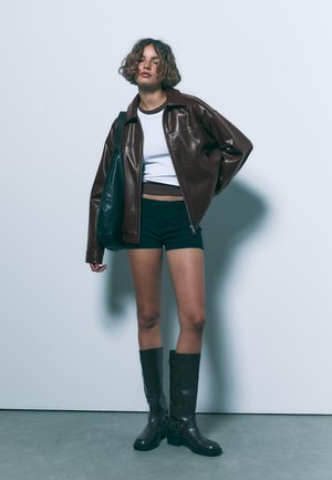 Stradivarius Cowboy-/Bikerlaarzen - black