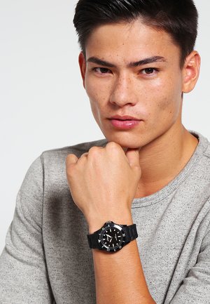 s.Oliver BIG COLOR - Uhr - schwarz