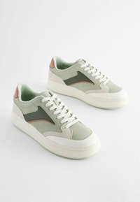 Next FOREVER COMFORT PANELLED RETRO - REGULAR FIT - Tenisice - green