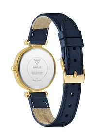 Montre ronde avec un boîtier en acier inoxydable doré et un bracelet en cuir bleu marine. Elle dispose d'un verre lisse et d'un dos résistant à l'eau.