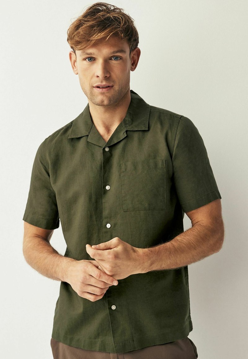 Next SHORT SLEEVE CUBAN COLLAR - Vapaa-ajan kauluspaita - green