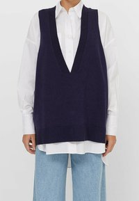 Stradivarius Sweter