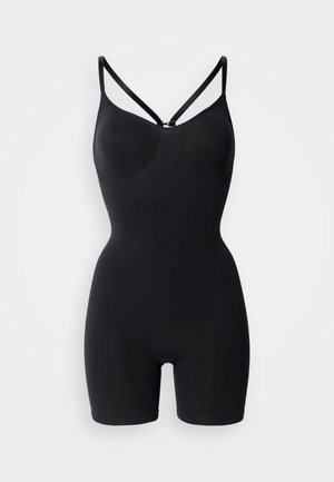 Body noir avec une coupe ajustée, bretelles spaghetti réglables et une texture sans coutures, se terminant au-dessus de la cuisse.