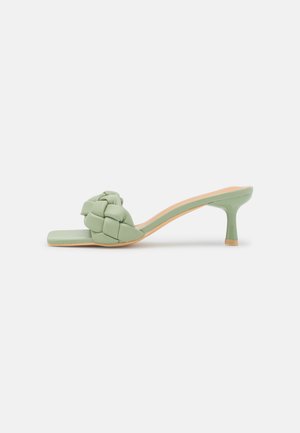 Korolliset pistokkaat - mint