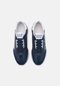EA7 Emporio Armani VINTAGE - Joggesko - navy/white