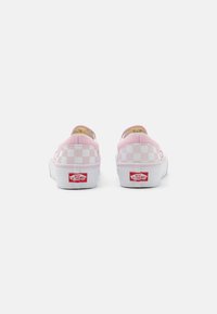 Vans CLASSIC SLIP-ON PLATFORM - Tenisky - cradle pink