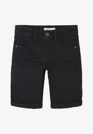 Svarte denimshorts med opbukket kant, knaplukning foran, bæltestropper og forlommer mod en hvid baggrund.