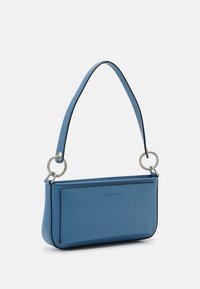 Calvin Klein Jeans SCULPTED SHOULDER POUCH MONO - Ručna torba - dusk blue