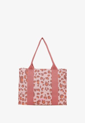 Roze en oranje luipaardprint tas met brede roze stoffen handvatten en rechthoekige vorm.