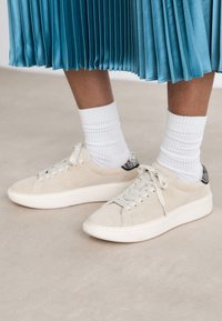 AMBER - Trainers - open white