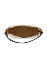 Geweven draagtas met een wit en gouden patroon, een bruin gestructureerd interieur en een bruin leren hengsel. Voorzien van een ritssluiting.