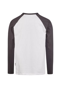 Langärmliges Shirt mit weißem Körper und dunkelgrauen Raglanärmeln. Hergestellt aus einem weichen Stoff mit Rundhalsausschnitt und geradem Schnitt.