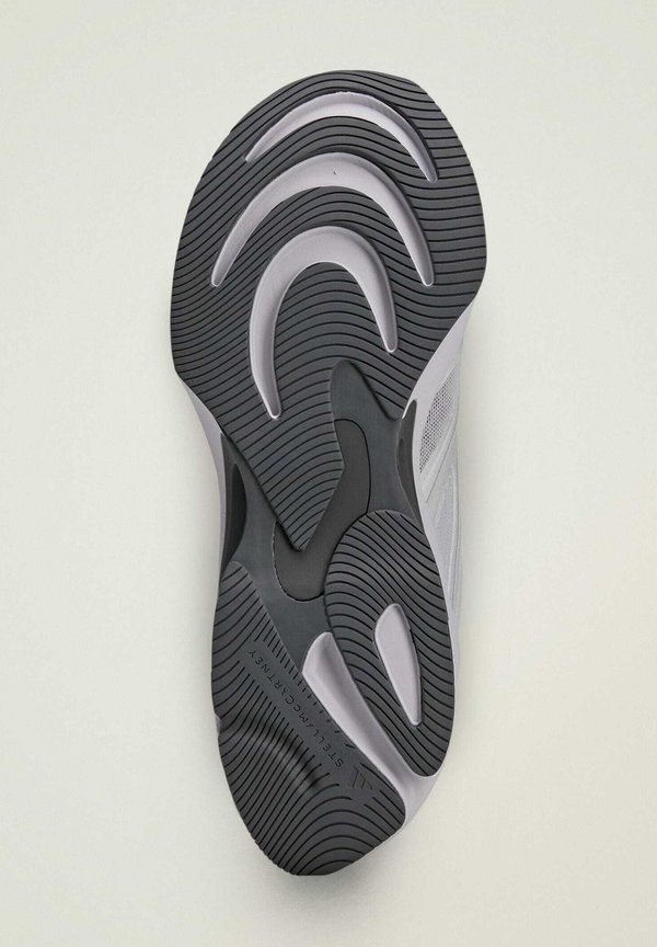 SPORTSWEAR 2000 - Training shoe4