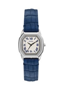 Silberfarbene achteckige Uhr mit einem strukturierten hellbeige Zifferblatt, blauen römischen Ziffern und einem blauem Lederarmband im Krokodilmuster.