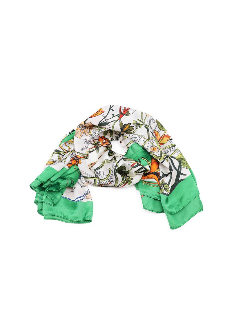 Sciarpa di seta con un motivo floreale che presenta accenti arancioni, gialli e verdi, bordata da un bordo verde uniforme, in una forma attorcigliata e drappeggiata.