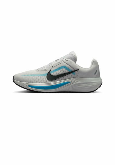 Nike Performance NIKE PERFORMANCE Heren ROAD RUNNING Schoen QUEST 7