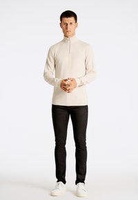 Lindbergh HALF ZIP - Maglione - off white mel