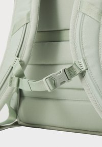 Nike Performance UTILITY ELITE - Sac à dos - jade horizon/oil green