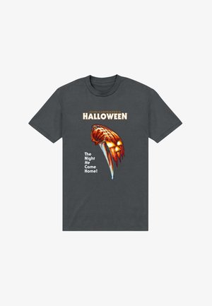 Tmavě šedé bavlněné tričko s grafickým potiskem maskované postavy s nožem, nad ní text "Halloween" a pod ní "Noc, kdy se vrátil domů!"