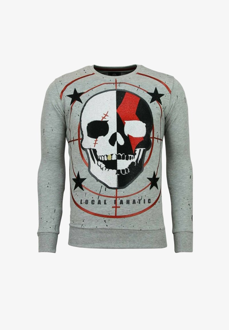 Grijze sweatshirt met een grote zwart-wit-rode schedelafbeelding, sterren en de tekst "LOCAL FANATIC." Gemaakt van katoen met een zachte textuur.