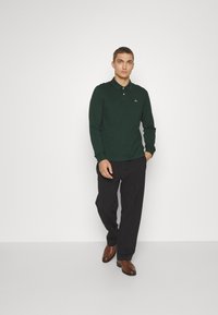 GANT SHIELD RUGGER - Poloshirt - green