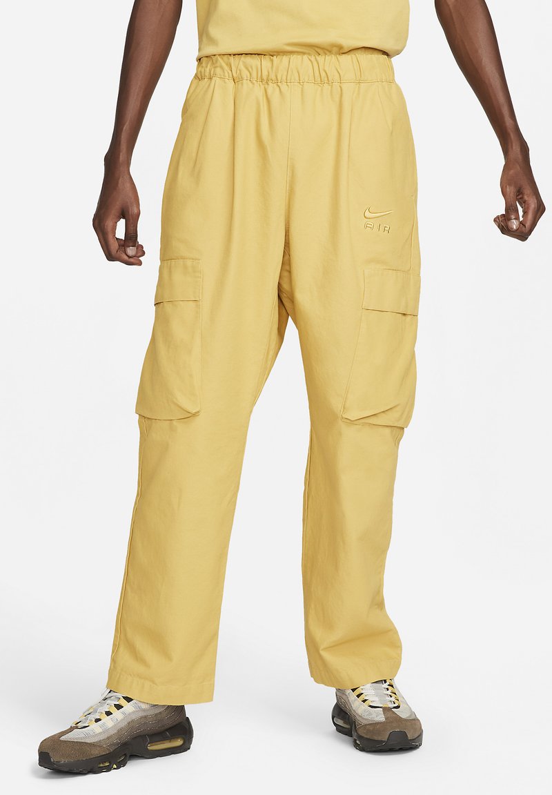 Nike Sportswear AIR PANT Pantalon cargo wheat gold/marron ZALANDO.FR