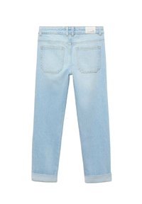 Jeans in denim azzurro chiaro con vestibilità dritta, orli arrotolati e due tasche posteriori. Completati da una cintura classica e un dettaglio con etichetta.