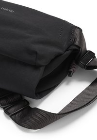 Bellroy VENTURE SLING 6L - Marsupio - midnight