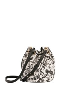 Borsa a secchiello con stampa floreale e animale in bianco e nero, realizzata in materiale sintetico, con accenti in pelle nera e tracolla rimovibile.