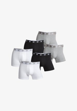Set di boxer da uomo, disponibile in tre colori: nero, bianco e grigio. Tessuto morbido in cotone con una fascia in vita confortevole che riporta la scritta "CR7".