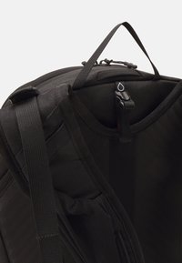 The North Face BASIN 24 UNISEX - Hátitáska - black