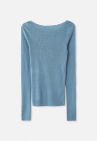 Unselected, stone blue