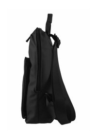 Bolso cruzado negro con un exterior elegante y acolchado, apertura con cremallera y correa ajustable para opciones de transporte versátiles.
