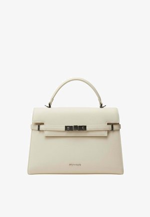 Sac à main structuré de couleur crème avec poignée supérieure, rabat avant et fermeture à boucle argentée, présenté sur un fond blanc.