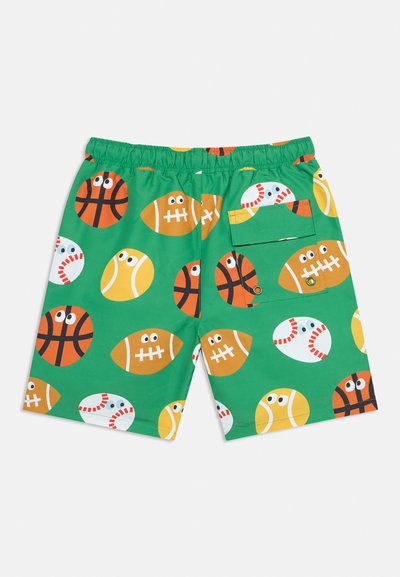 Πράσινα σορτς με ελαστική μέση και σχέδιο με αθλητικές μπάλες καρτούν με μάτια: μπάσκετ, ποδόσφαιρο, μπέιζμπολ και τένις, με πίσω τσέπη.