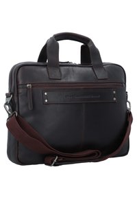 Braune Leder-Laptoptasche mit doppelten Griffen, abnehmbarem Schultergurt, vorderer Reißverschlusstasche und markiertem Lederpatch. Glatte Textur.