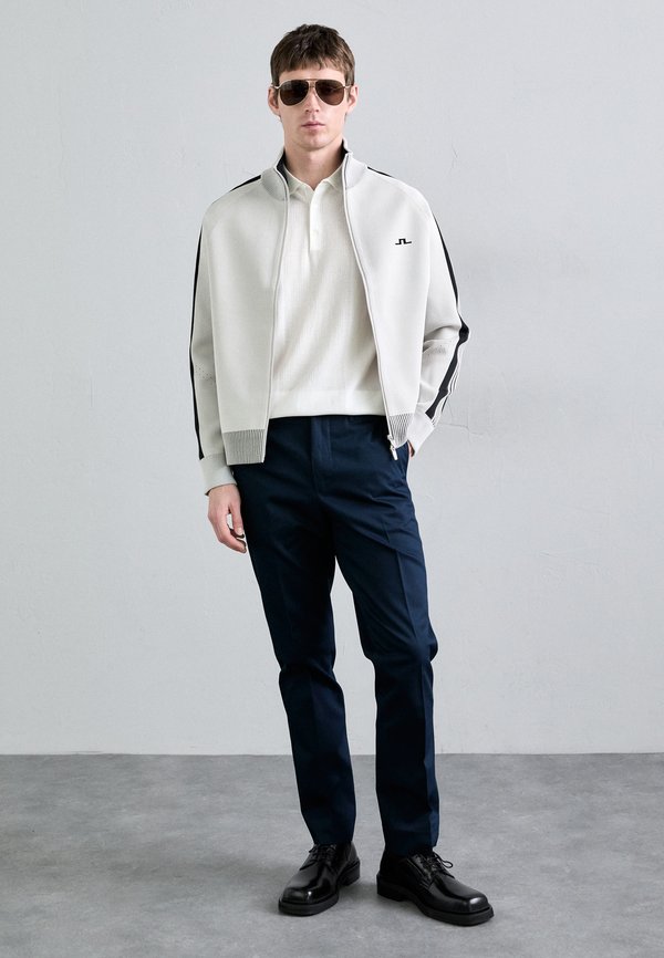 LOIS PANT - Trousers3