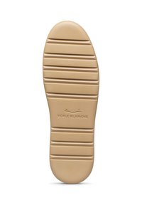 Suola di scarpa in gomma beige con scanalature orizzontali, punta tonda e nome del marchio "VOILE BLANCHE" impresso per trazione e stabilità.